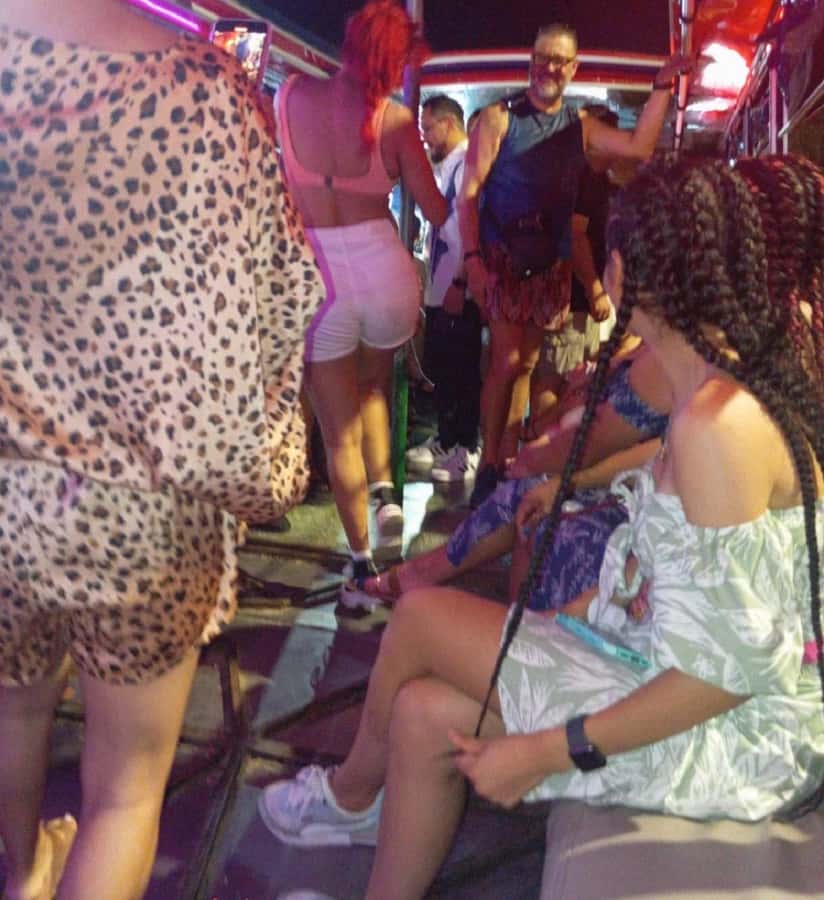 Cartagena: Party on a typical bus crossing the city - Bays first: Bocagrande, Laguito, Castillogrande, and that port-city feel