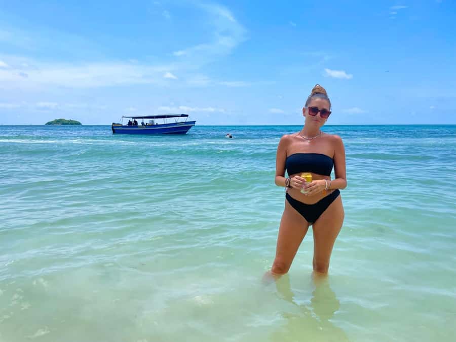 Cartagena: Playa Tranquila Day Trip with Lunch by boat - Price and Value for a Boat + Beach Package