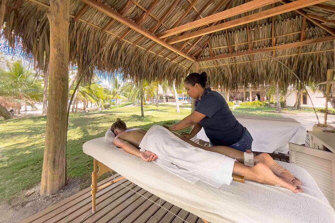 Cartagena : Private boat + Private island + Cholon + Snorkeling - Price and Value: What $860 Buys for Up to 6