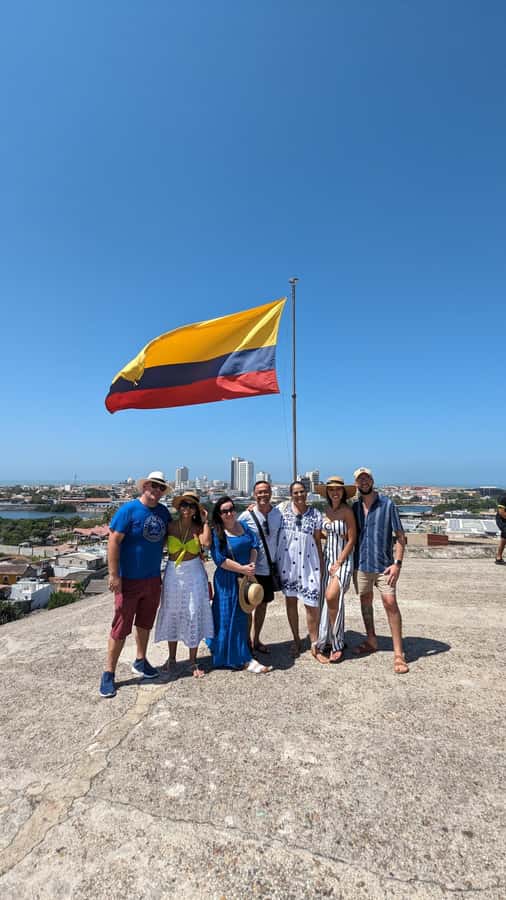 Cartagena: Private City Tour in an Air-Conditioned Vehicle - Getsemaní Street Life, Craft Market Finds, and Caribbean Culture
