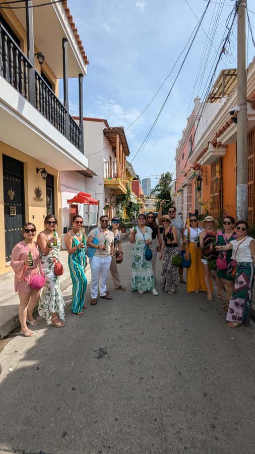 Cartagena: Private City Tour in an Air-Conditioned Vehicle - San Diego, the Old Bullring, and Convents Tied to Today