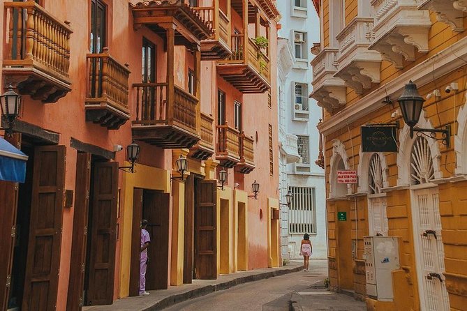 Cartagena : Private City Tour in the Walled city with Fortress - Practical tips to enjoy every stop without stress