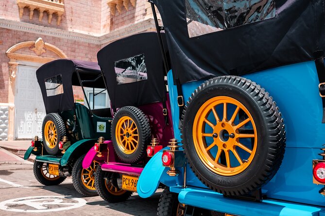 Cartagena Private Classic Car Tour Up to 5+ Bilingual Guide - San Felipe de Barajas: the fortress stop that turns into a viewpoint day