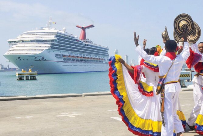 Cartagena Private Cultural Tour for Cruisers - Meeting at the port and getting your bearings fast