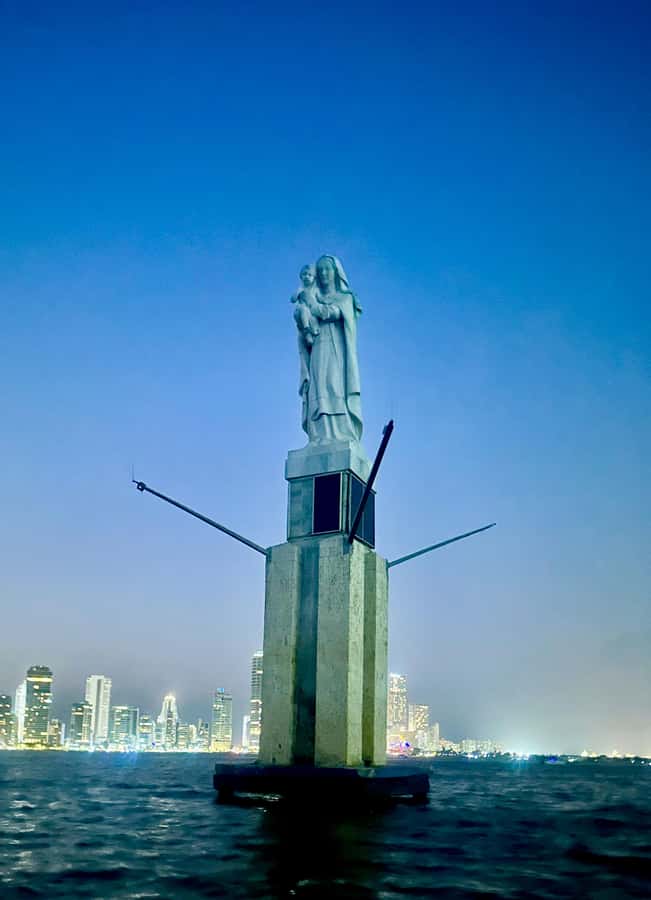 Cartagena: Private Sunset and Night Boat Tour - Sunset and Night Lights: The Whole Point of Going