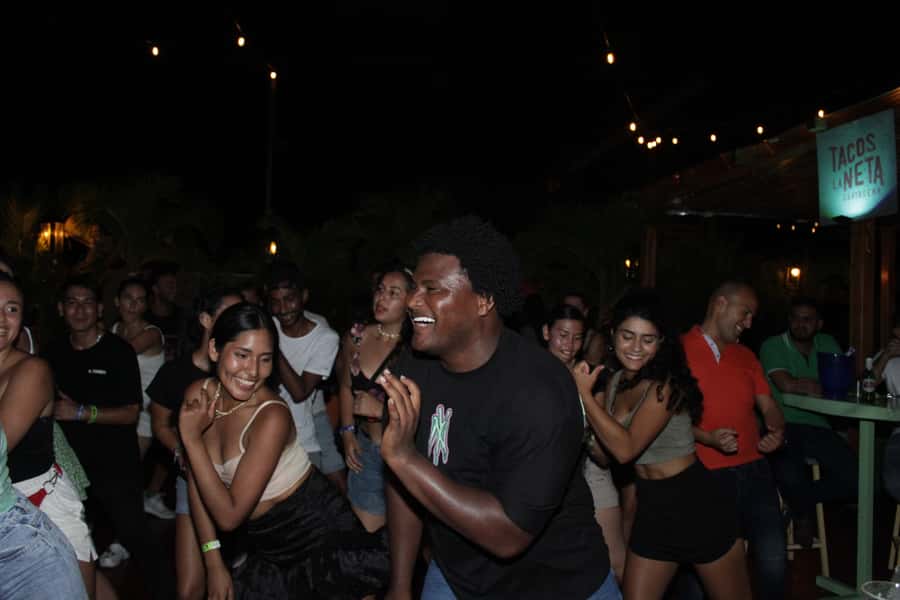Cartagena: Pub Crawl with Dancing Lessons and Free Shots - Drinking games, free shots, and how the promos actually help