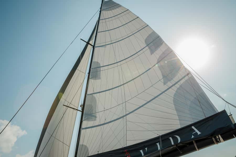 Cartagena: Rosario Islands Catamaran with Lunch and Snorkel - Lunch on Board: Seafood or Vegetables, Salad Buffet, and Dessert