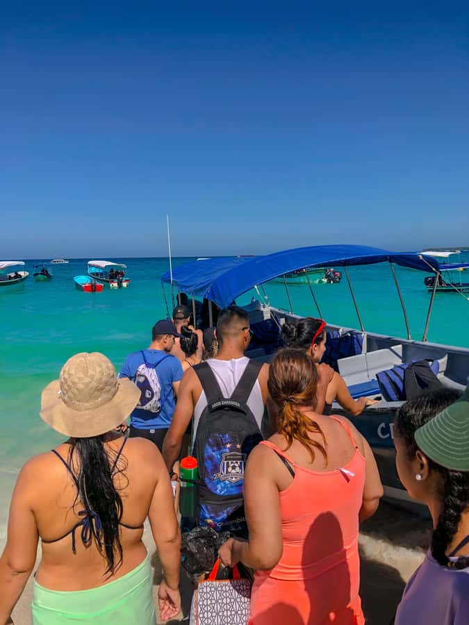 Cartagena: Rosario Islands, Playa Blanca, Baru - The Rosario Islands portion: photo stops, viewpoints, and island time