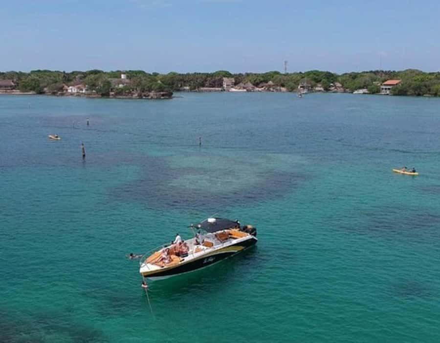 Cartagena: Rosario Islands Private Boat Tour - Rosario Islands, why this tour feels different from a city day