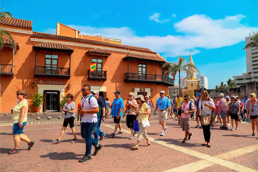 Cartagena: Shared Walking Tour of the Colonial Old Town - Clock Tower start at 15:00: get your bearings quickly