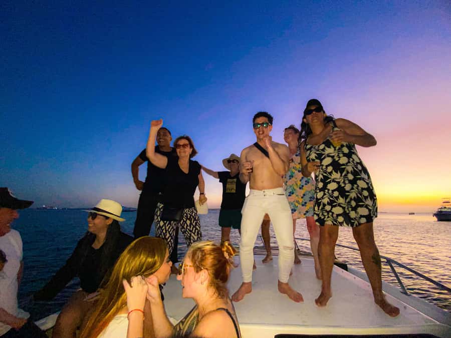 Cartagena: Speed Boat Party on the Bay with open bar - It fits these travelers, and not these