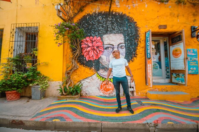 Cartagena Streets and Appointments Tour - Plaza Santo Domingo and Botero: quick, iconic, and camera-friendly