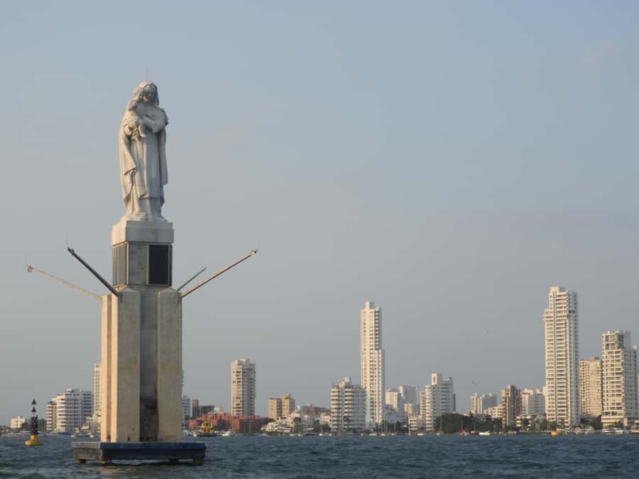 Cartagena: Sunset baytour with Dj, drinks and disco - Where it starts: Muelle de los Pegasos at 4:45 PM
