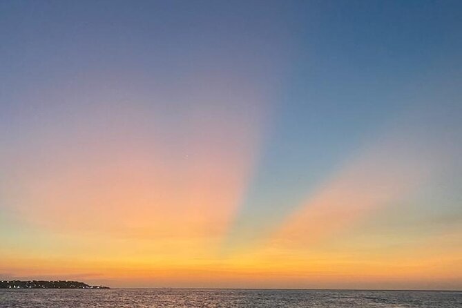 Cartagena:Sunset boat party Caribbean restaurant and Gethsemane tour - Key highlights you should know