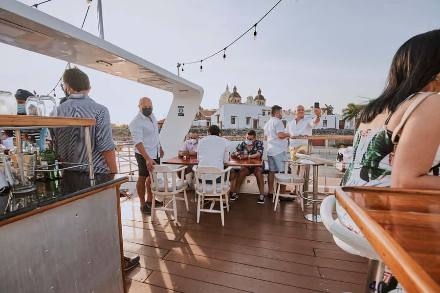 Cartagena: Sunset Cruise with Open Bar - Night views on the return: Bocagrande again, plus Manga and Getsemaní