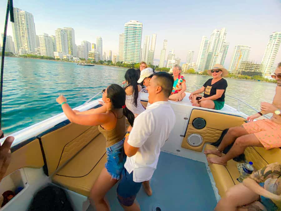 Cartagena: Sunset in boat in the bay with music and liquor - Bahía de Cartagena de Indias: photos, free time, and the real sunset moment