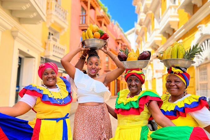 Cartagena Sunset Walking Tour - Plaza de La Trinidad: the independence story starts here first