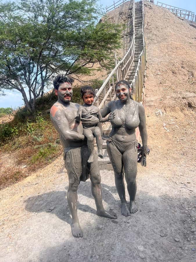 Cartagena: Totumo Mud Volcano with Bilingual Guide - Bilingual guide support: English clarity that actually helps
