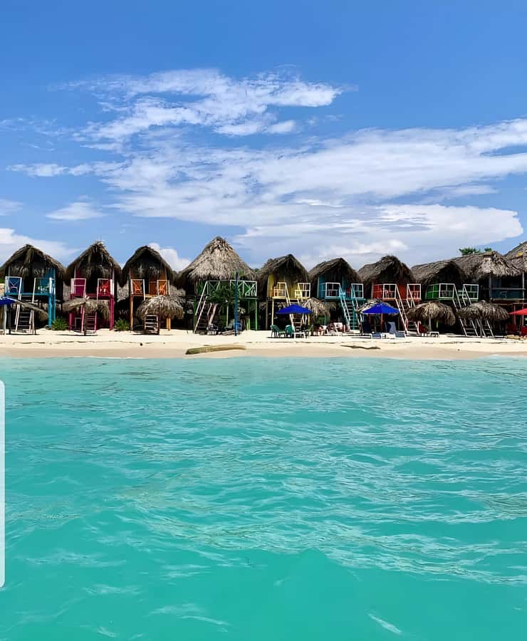 Cartagena: Tour to Playa Tranquila with Snorkeling + Luminous Plankton and Parasol - Price and Value: Is $76 a Good Deal for Snorkeling Plus Plankton?