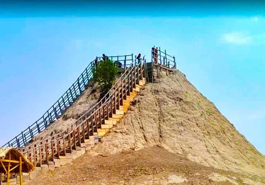 Cartagena: Volcano of Totumo with Entry Ticket and Transfer - The lagoon add-ons: massages, photos, and cleaning help