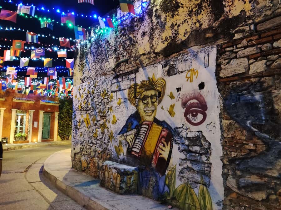 Cartagena: Walled City and Getsemani Shared Walking Tour - Price and value: why this one is a smart first-day move