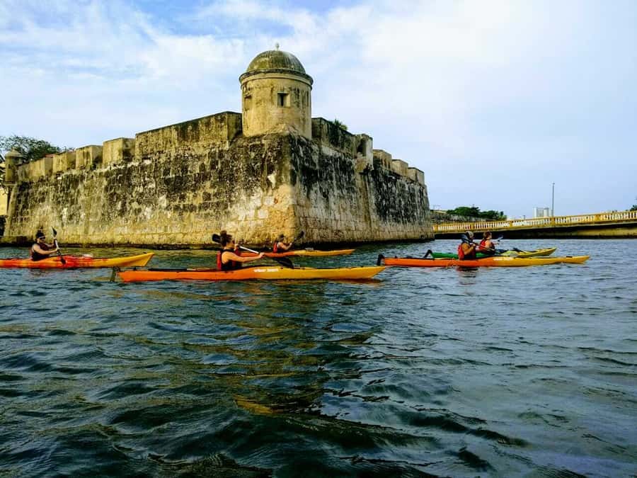 Cartagena: Walled City Kayak Tour - The 20-minute safety briefing you’ll actually use