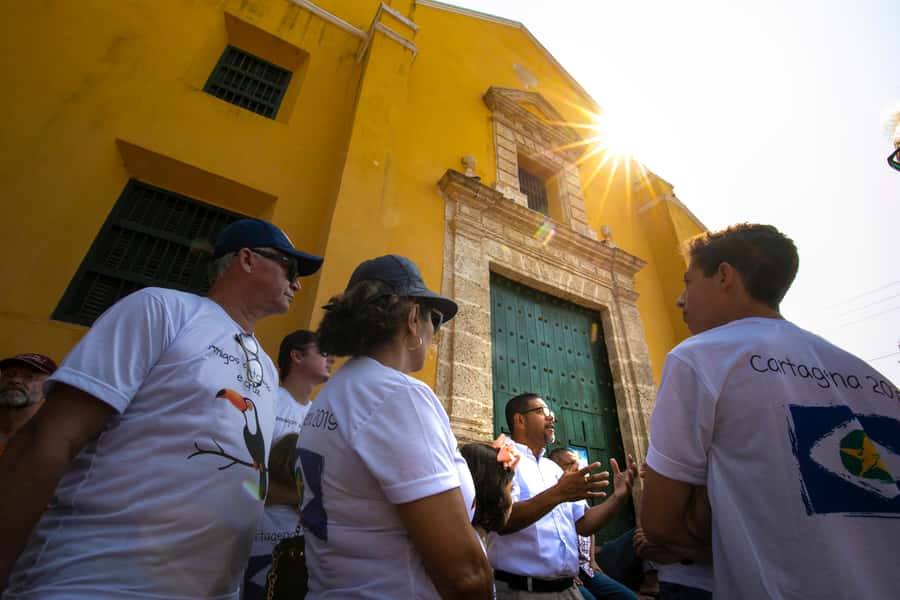Cartagena: Walled City Walking Tour - Guides, Pace, and the Little Things That Matter