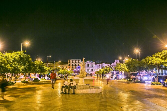 Chiva Rumbera - Marbella and the Cartagena letters: the easiest win for selfies
