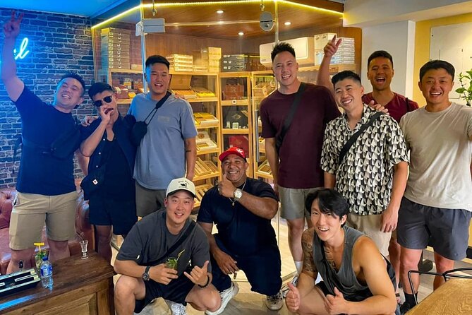 Cigar & Rum Tasting Experience in Cartagena – Private Luxury Tour - Stop 1 at Bar Tabaco & Ron: cigar flavors and Habanos time