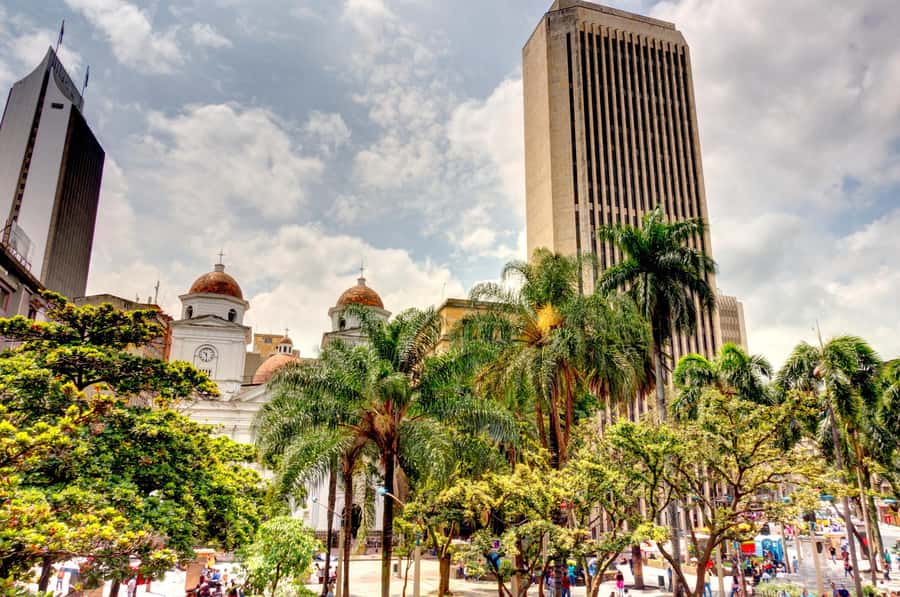 City Tour of Downtown Medellin Private or Shared - A downtown walk that connects the dots