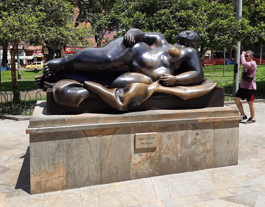 City Tour of Downtown Medellin Private or Shared - Start at pickup or Parque Berrío: get oriented fast
