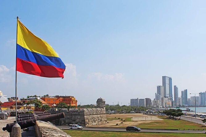 City tours vip in cartagena - Botero sculptures at Santo Domingo: why this stop lands