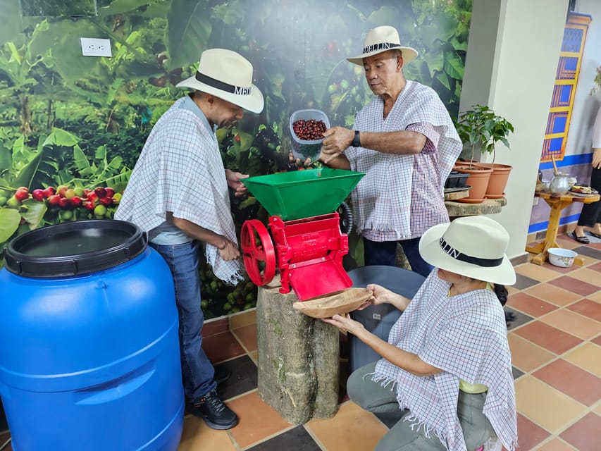 Coffee Experience with roasting show in Comuna 13 - Key highlights to know before you go