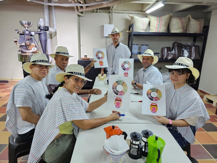Coffee Experience with roasting show in Comuna 13 - Roasting show with a professional setup