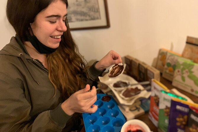 Colombian Chocolate Workshop Experience - Guides Juan Davide and Melissa: friendly, animated, and helpful