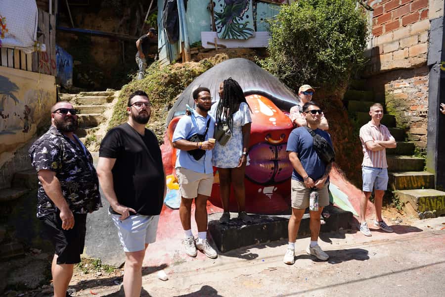 Complete Tour in Comuna 13: Graffiti, History and Street Delights - Scenic views on the way and the escalator project finale