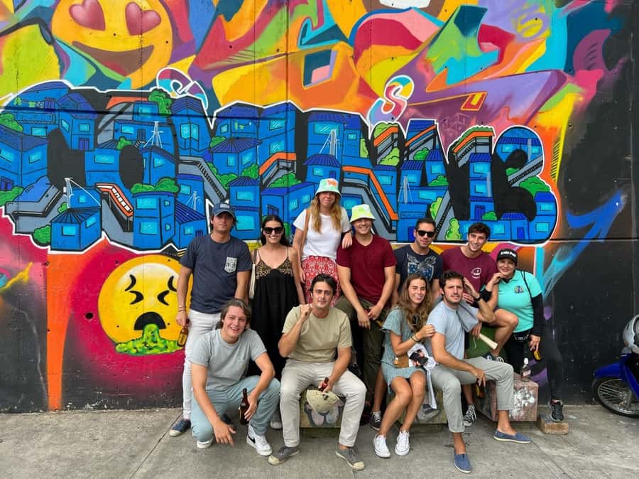 Complete Tour in Comuna 13: Graffiti, History and Street Delights - Language, rules, and who should book it (or skip it)