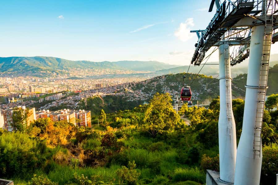 Comuna 13 and Downtown Medellín City Tour - A 7-hour Medellín sampler, from downtown icons to Comuna 13