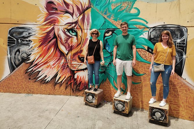 Comuna 13 + Cable Car + Colombian Fruits Tasting: Private Tour - Key highlights to know before you go