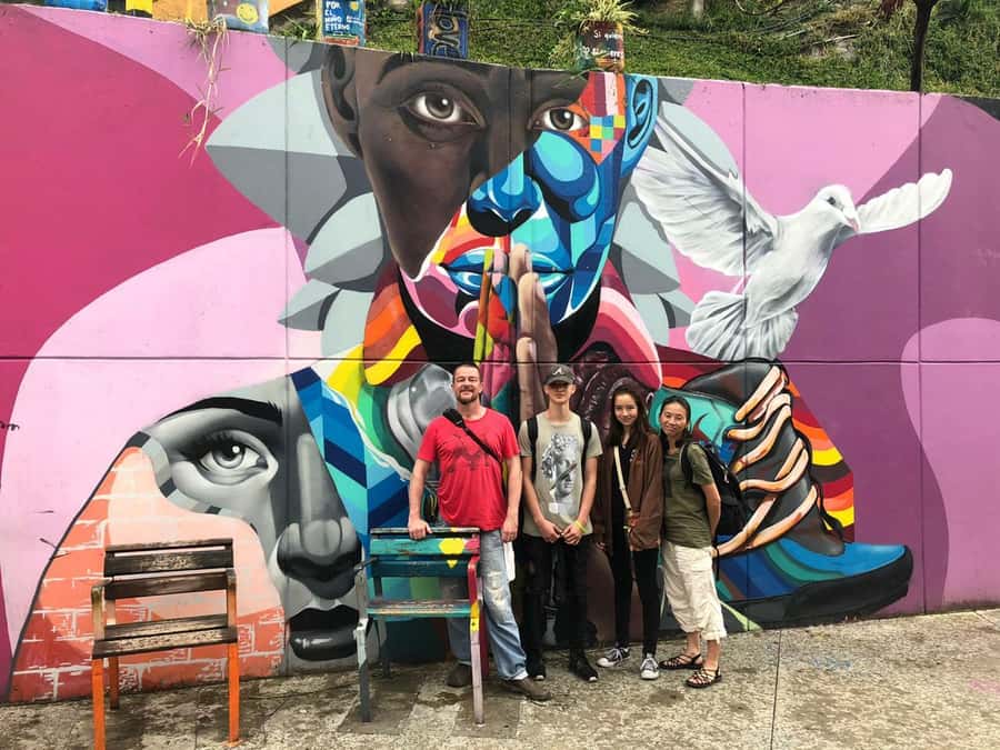 Comuna 13 Neighborhood & Street Art Private Tour - What to Bring and How to Ask Better Questions on the Streets