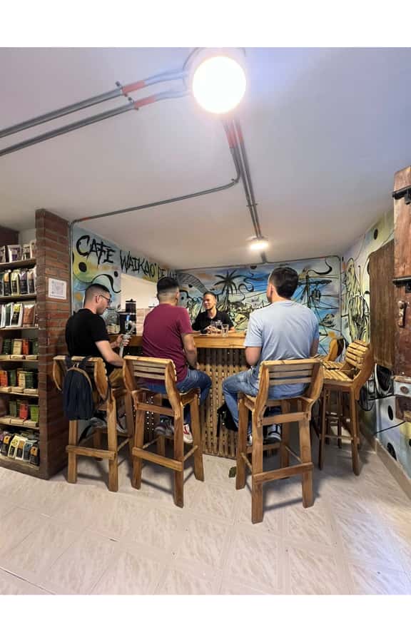 Comuna 13: Recorrido de Arte Urbano, Cultura y Resiliencia - Price and value: what $11 really buys in a 3-hour tour