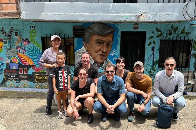 Comuna 4 Walking Tour Medellin - Fundación Oasis Urbano: education and the strata system