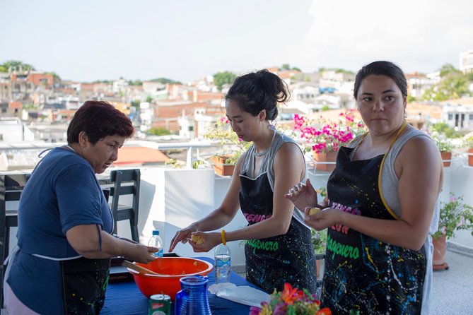 Cooking Class 4 Hours with a local Mom in Cartagena - Key highlights you should know before you book