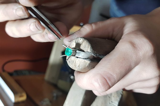 Create Your Own Colombian Emerald Ring - Working the bench: silver melting, shaping, soldering, setting, polishing