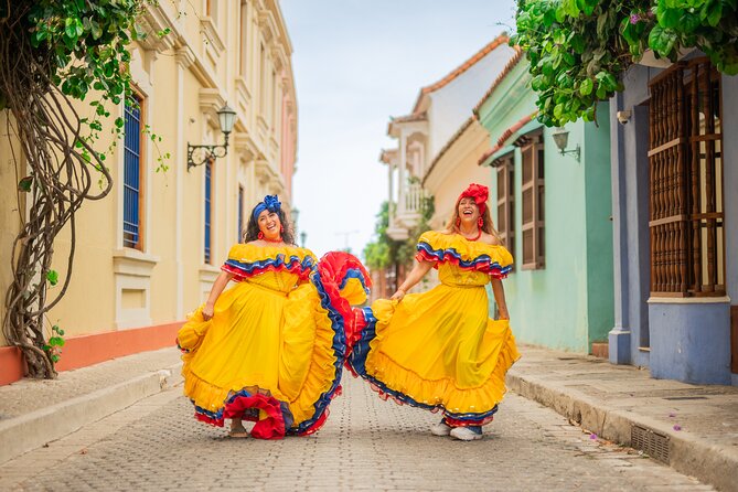 Cultural Photo Experience in Cartagena with Traditional Attire - Traditional Cumbia attire, handmade accessories, and what to listen for