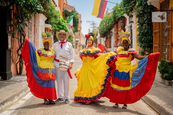 Cultural Photo Experience in Cartagena with Traditional Attire - Should you book this Cumbia photos experience?