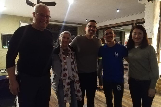 Dance Classes in Bogotá - Sin Visa in Bogotá: the 50s setting that makes salsa click