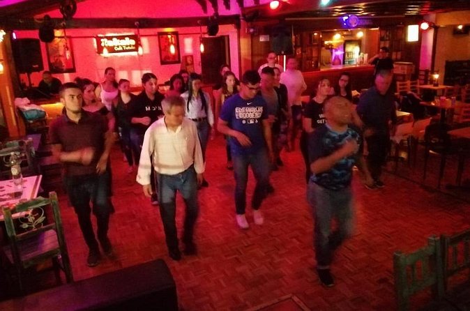 DANCE TOUR THURSDAY (Class + Night out Bogota) - Who This Tour Fits Best (And Who Might Want Something Else)