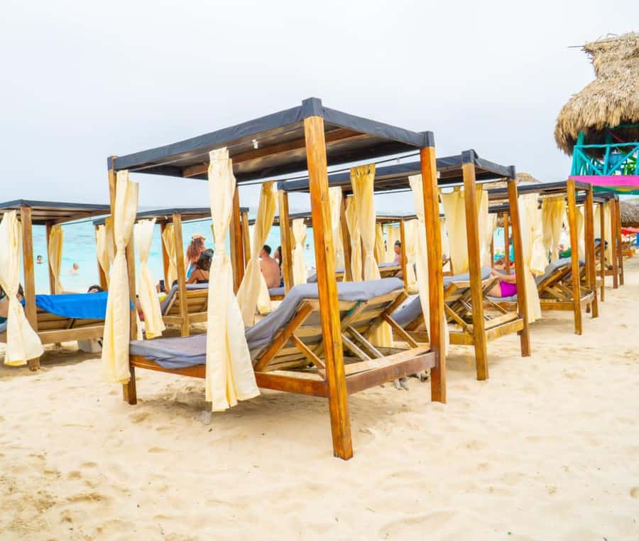 Daytour to Playa Tranquila VIP with Parasols, Lunch by bus! - The real beach experience: vendors, crowd level, and staying sane