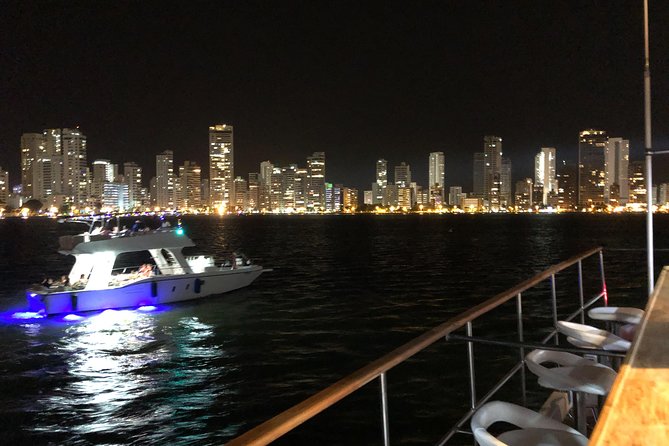 Dinner Cruise Along Cartagena's Bay - The Cruise Portion: Walled City Views, Calm Bay, Night Music